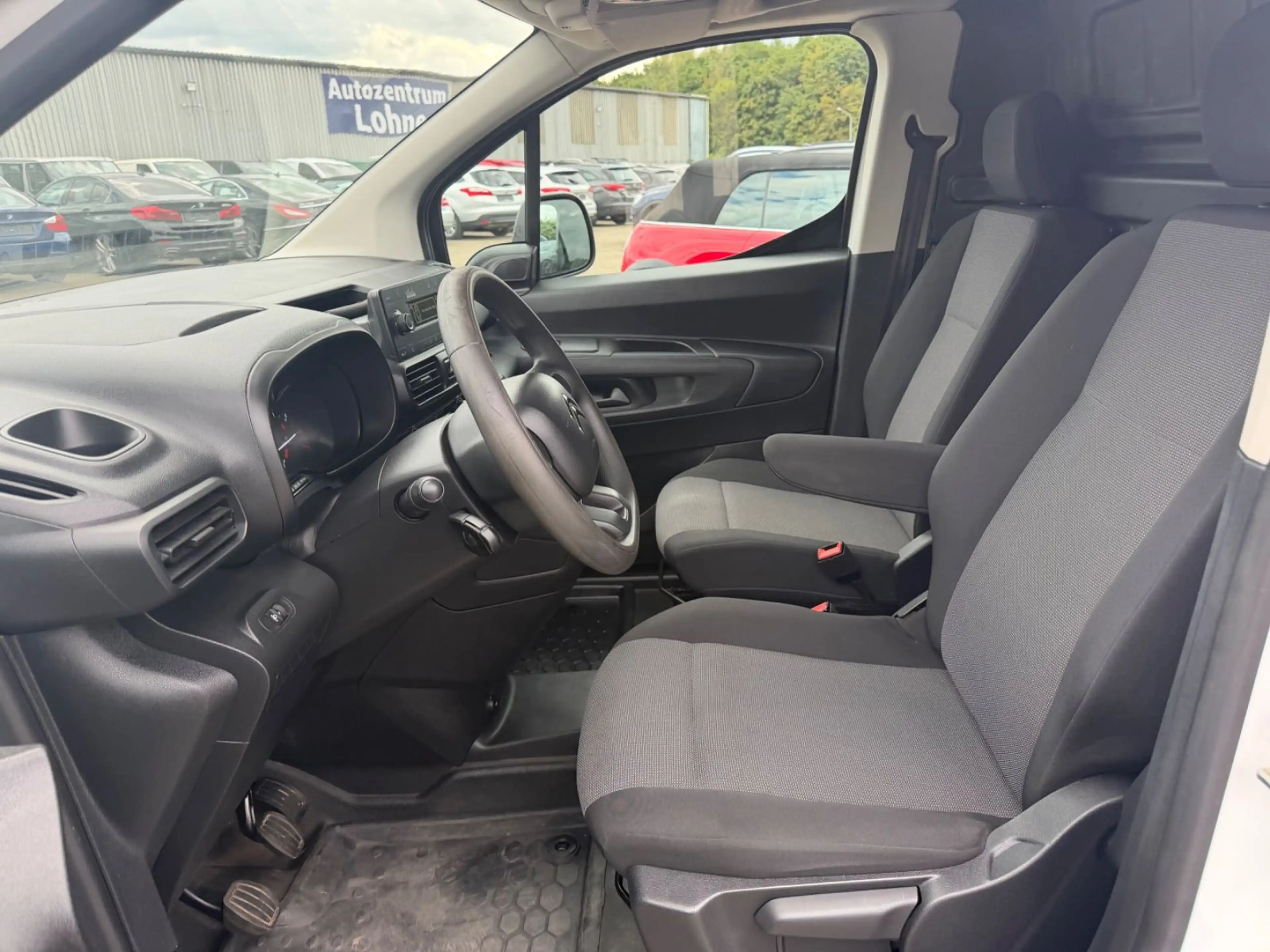 Citroen Berlingo Kasten Club M/L1/1,5/EURO6/KLIMA/TEMPOM — photo 9