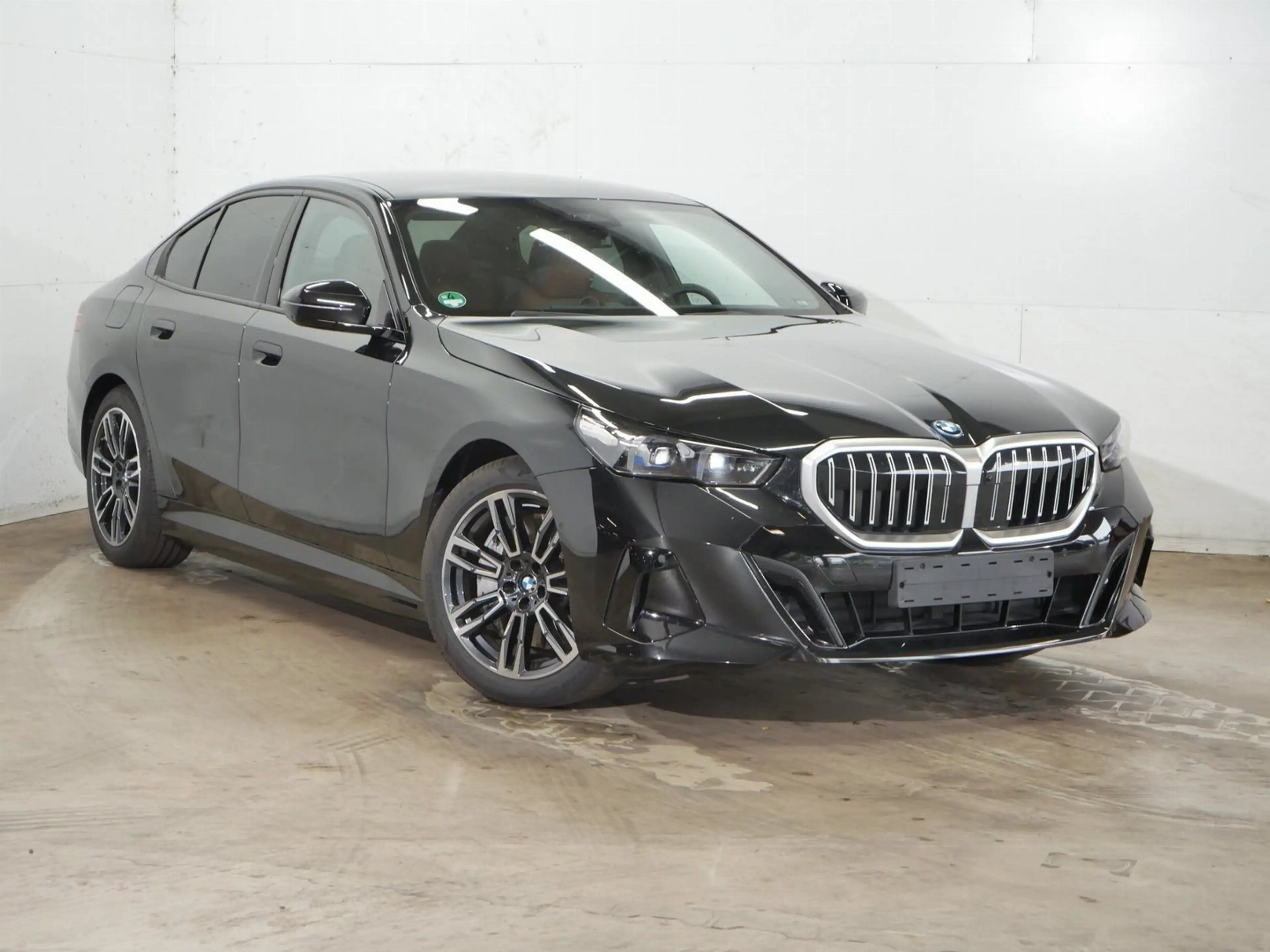 BMW 550 e xDrive Limo M Sport || Autobahnass — photo 12