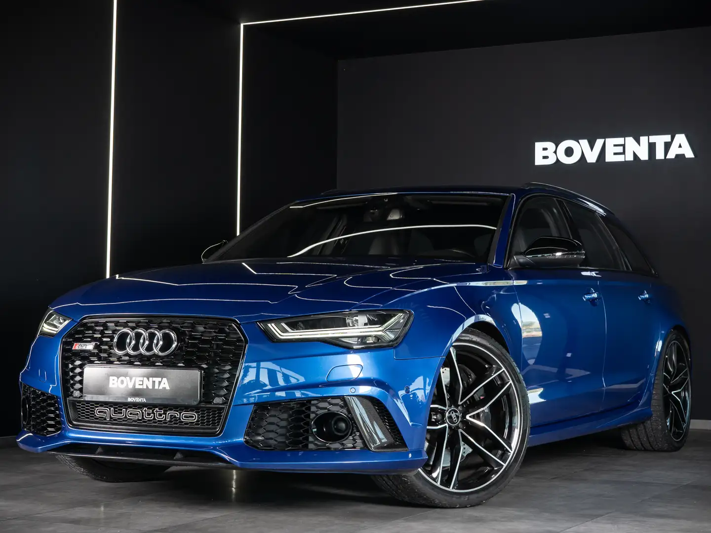 Audi RS6 Performance 4.0 TFSI quattro Avant *AKRAPOVIC*CARB Blau - 1