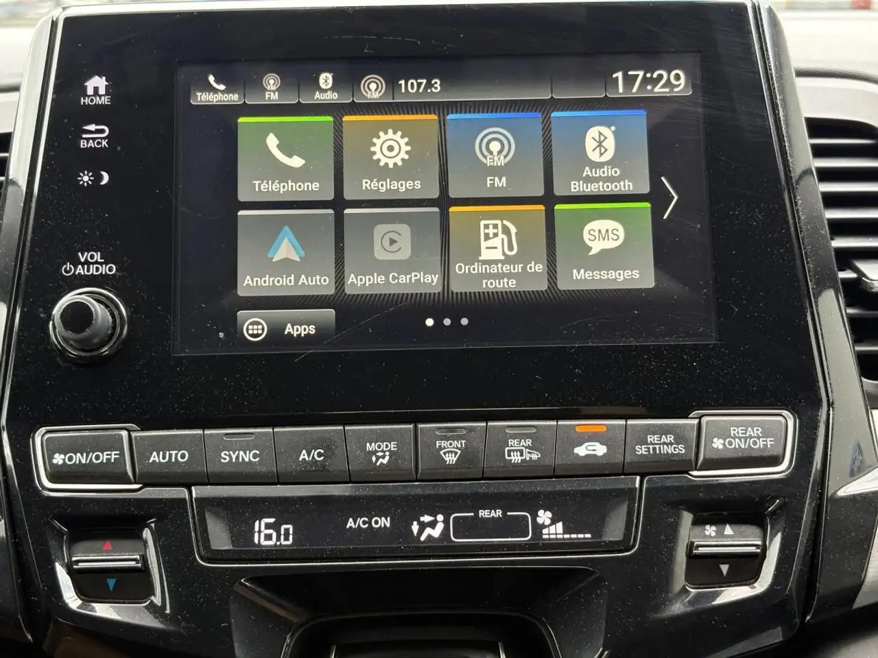 Honda Odyssey снимка Honda Odyssey