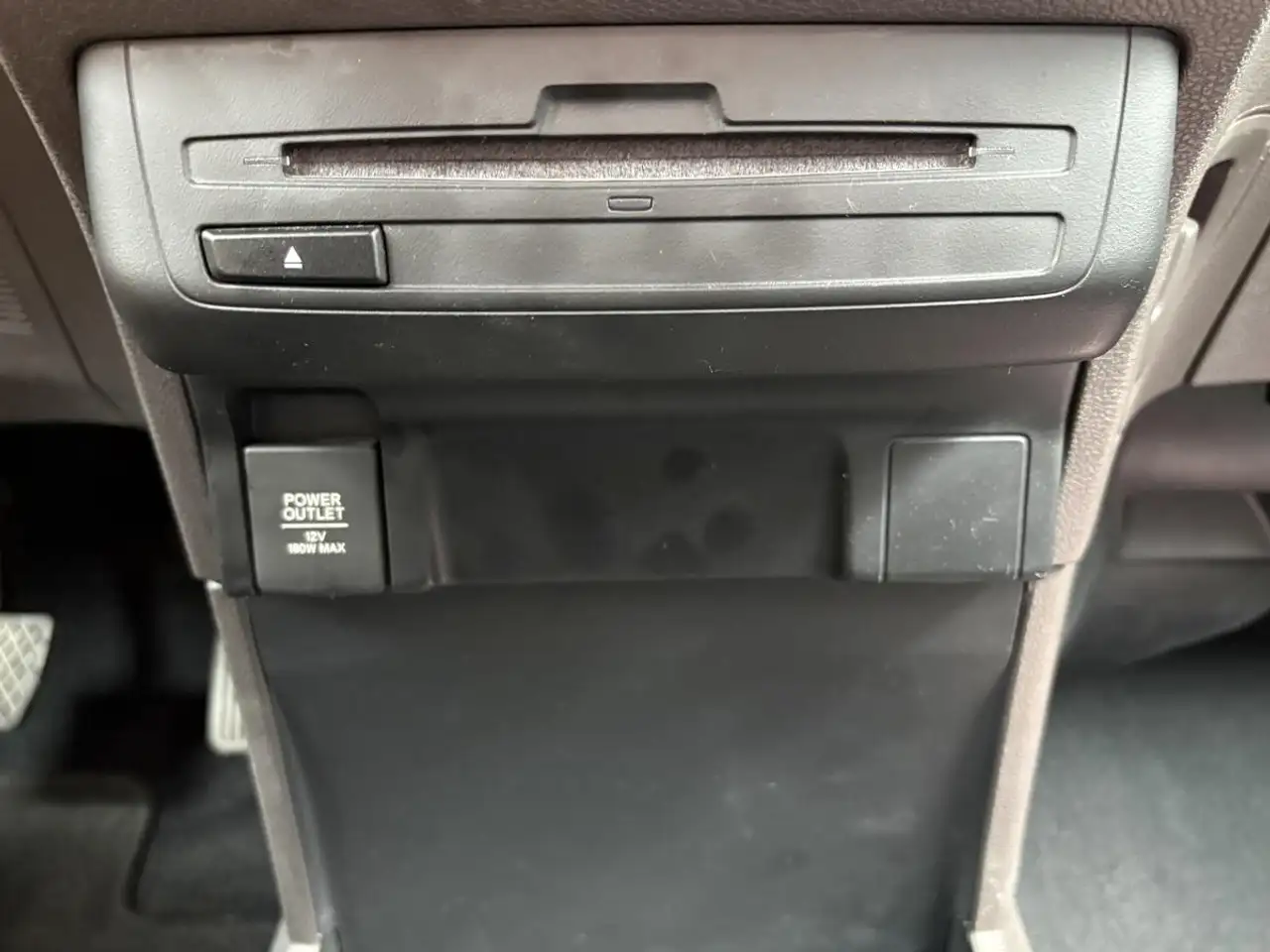 Honda Odyssey снимка Honda Odyssey