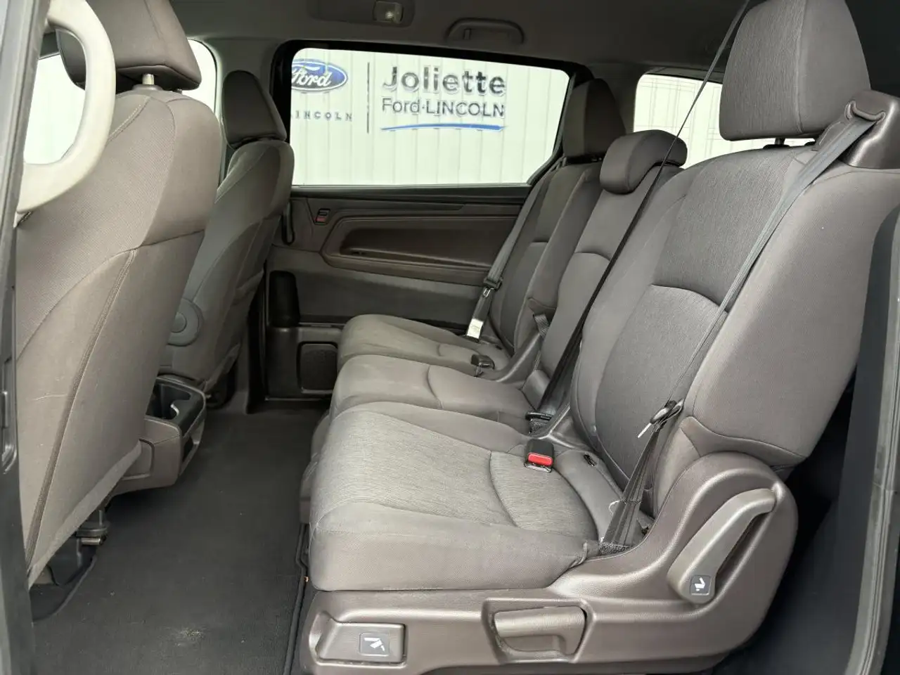 Honda Odyssey снимка Honda Odyssey
