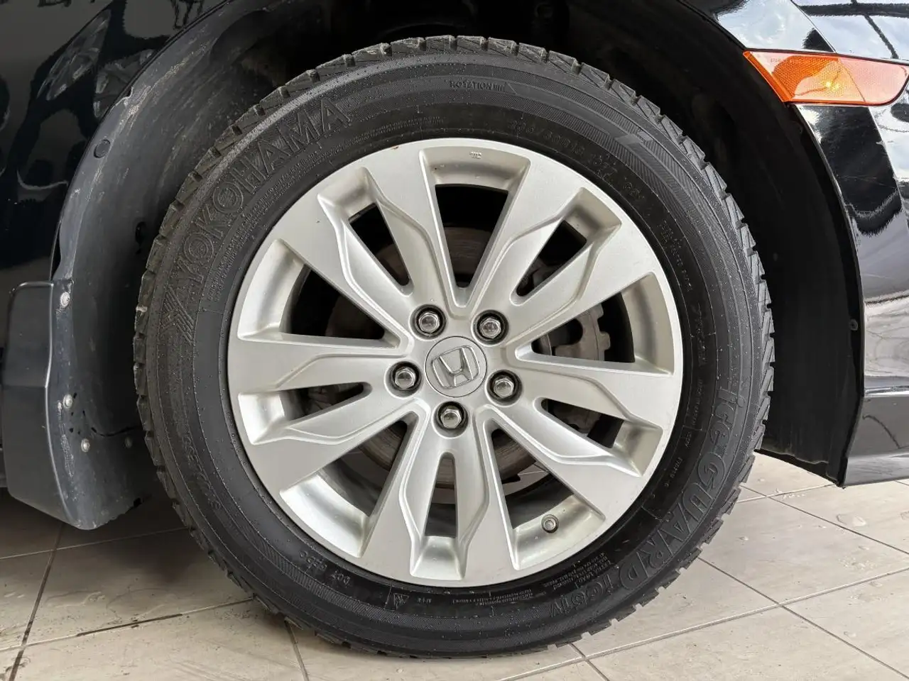 Honda Odyssey снимка Honda Odyssey
