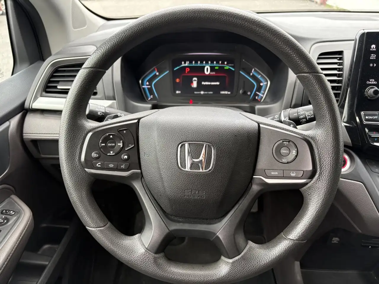 Honda Odyssey снимка Honda Odyssey
