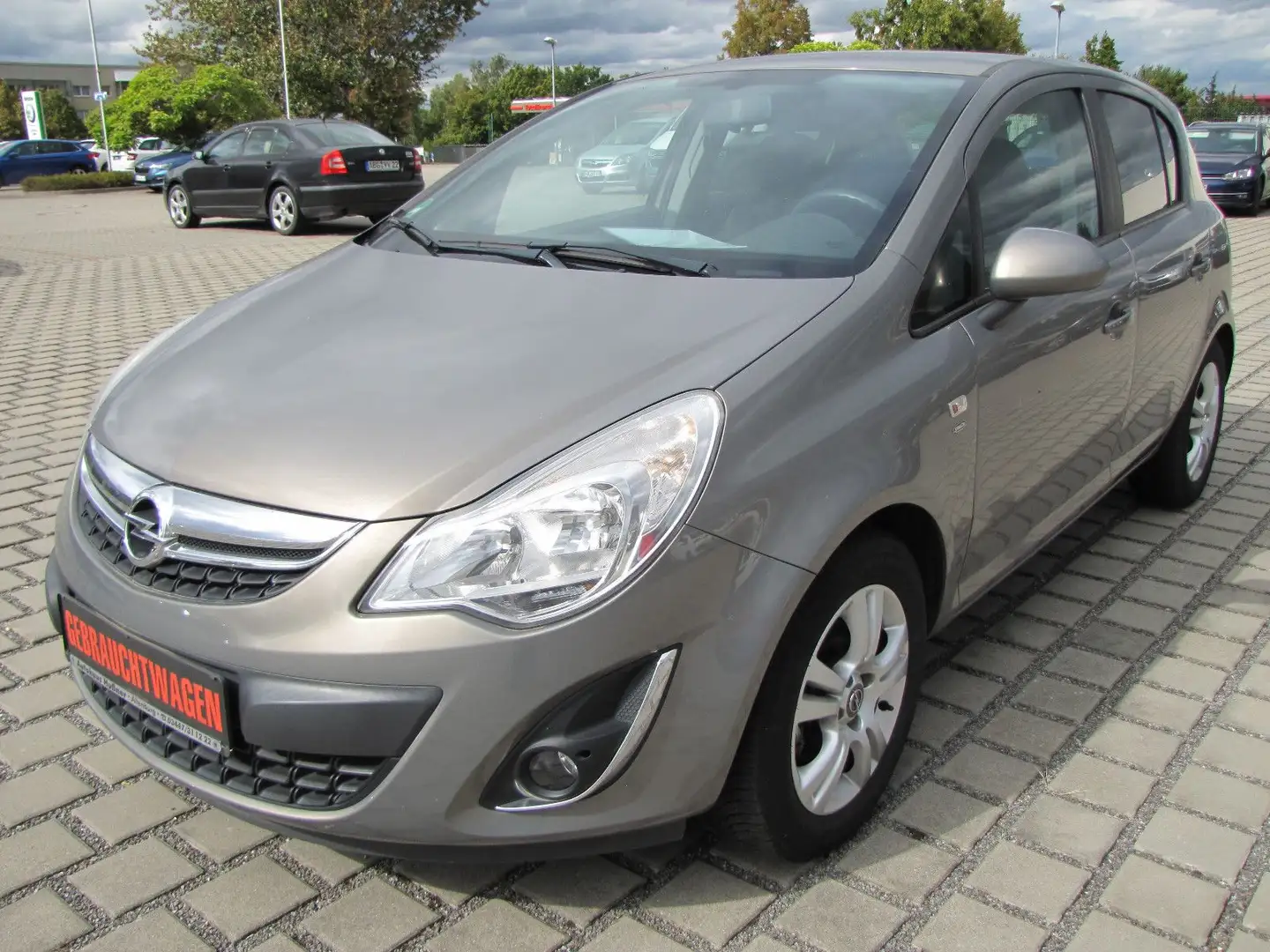 Opel Corsa D Satellite Grau - 1