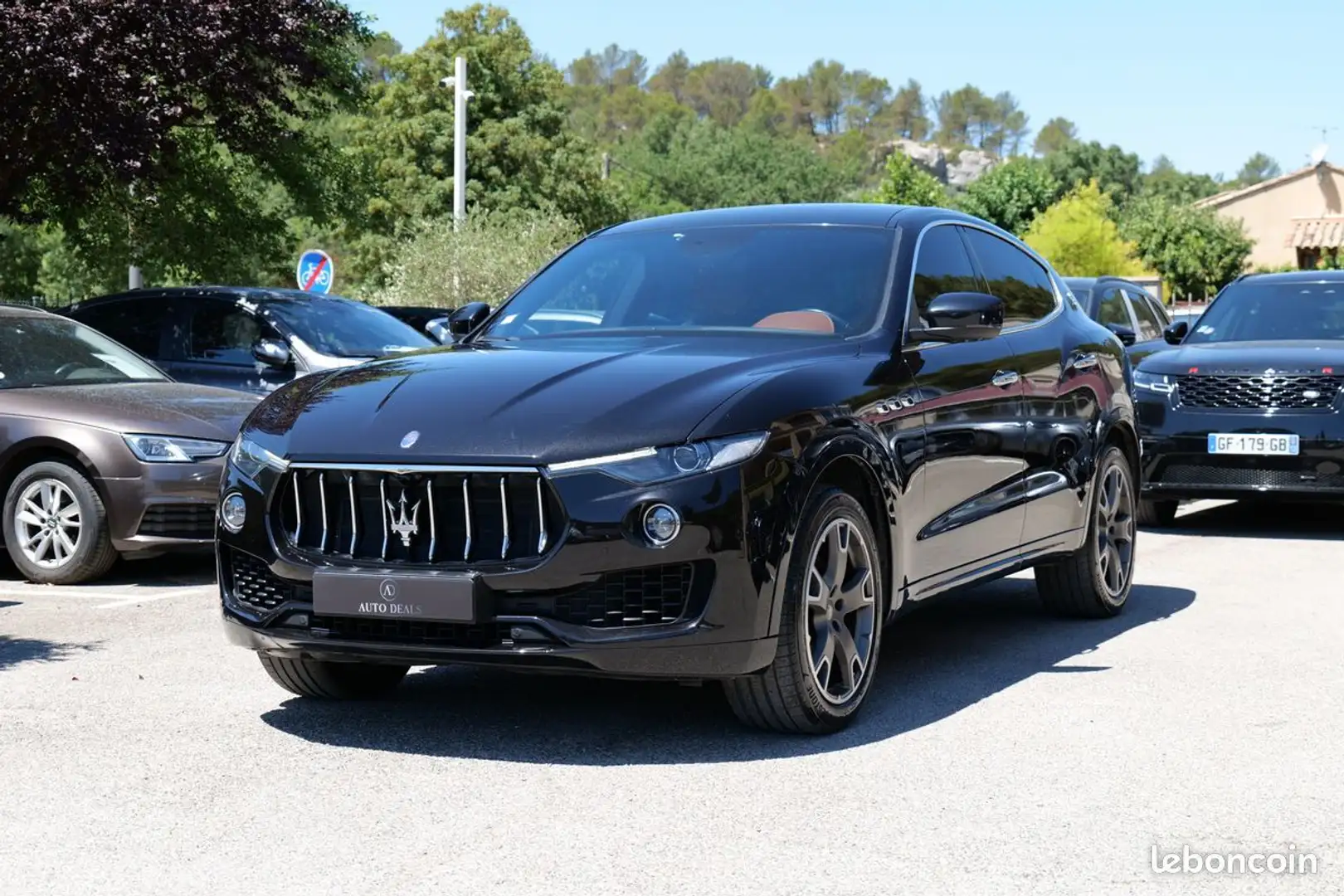 Maserati Levante 3.0 v6 275 ch 1er main suivi Noir - 1