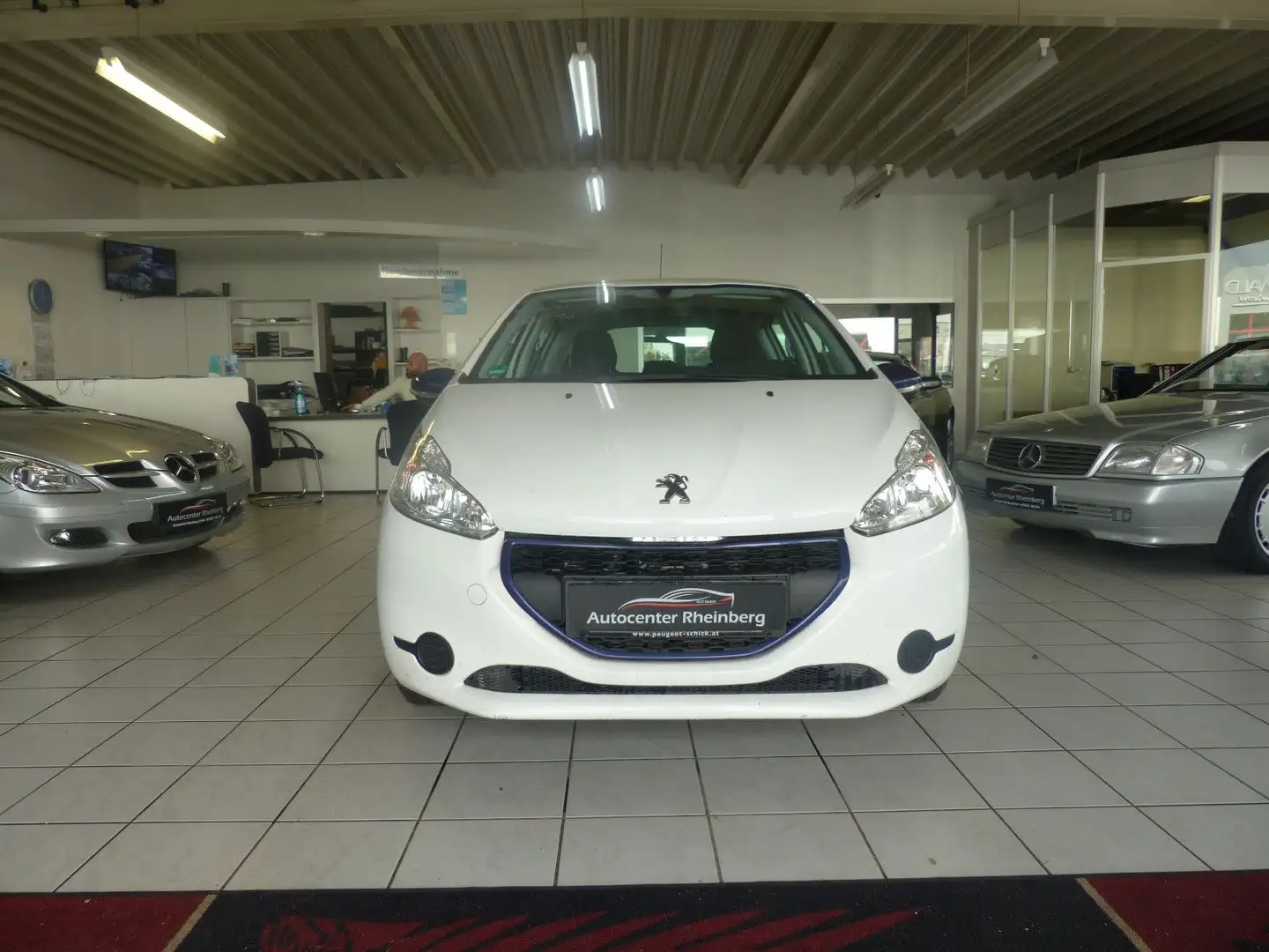 Peugeot 208 Like 1.Hand Tempomat Multi Tüv Weiß - 2