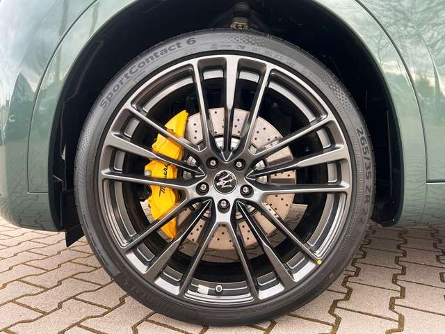 Maserati Levante Trofeo V8 AWD MJ 23  LED SD 22"