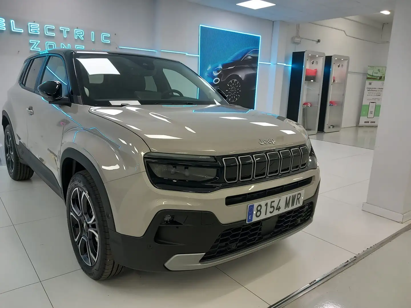 Jeep Avenger 1.2 turbo e-hybrid mhev Summit fwd 110cv edct6 Beige - 2