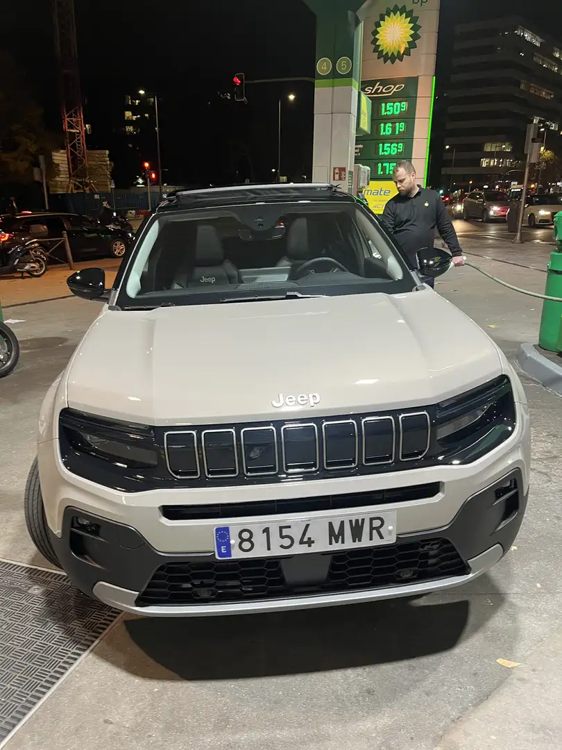 Jeep Avenger 1.2 turbo e-hybrid mhev Summit fwd 110cv edct6 Beige - 1