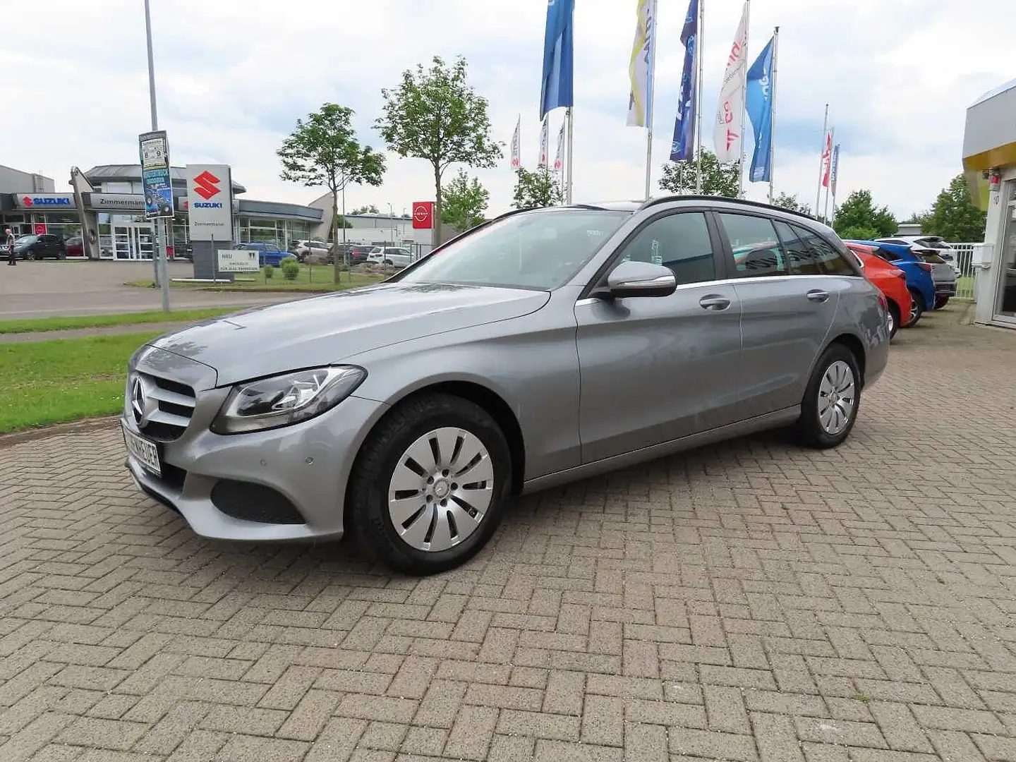 Mercedes-Benz C 180 T m. NAVI+AAC+SHZ+TEMP+PDC+ALU+P.-DACH+AHK Silber - 2