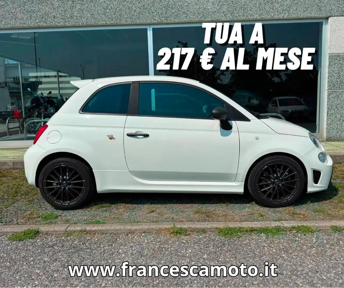 Abarth 595 2023
