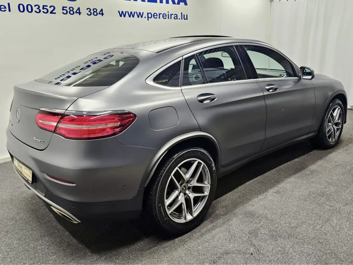 Mercedes-Benz GLC 300 4 MATIC COUPE AMG LINE PANO CUIR NAVI siva - 2