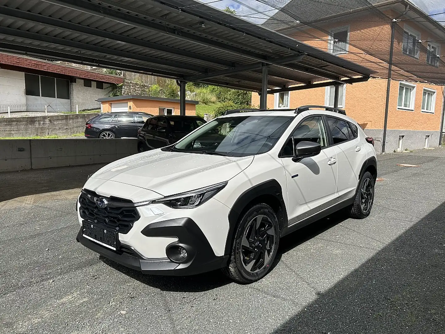 Subaru Crosstrek 2,0i e-Boxer HEV CVT Premium Allrad Aut. Weiß - 1