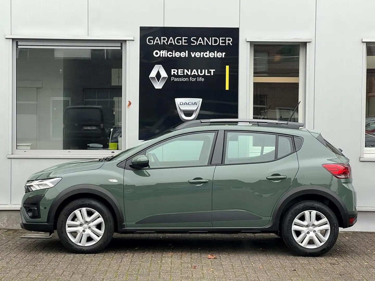 Dacia Sandero TCe 90 Pk Stepway Plus * 3.150 Km * Vert - 2