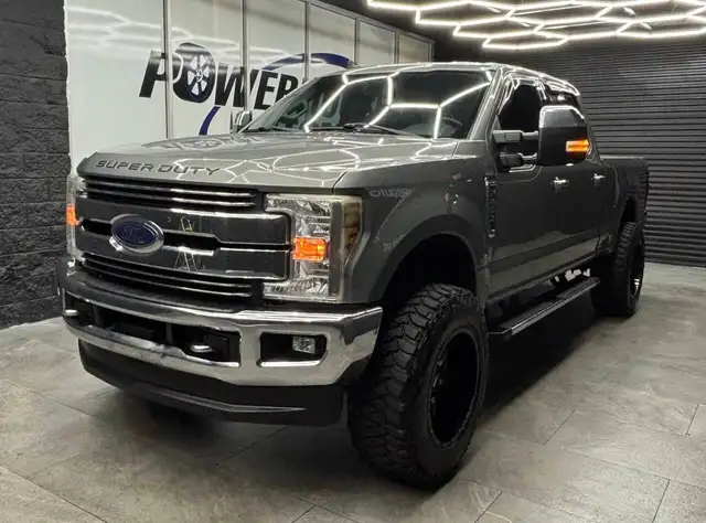 Ford F-250 F-250 Super Duty Lariat 4x4 4dr Crew Cab 6.8 ft. SB Pickup