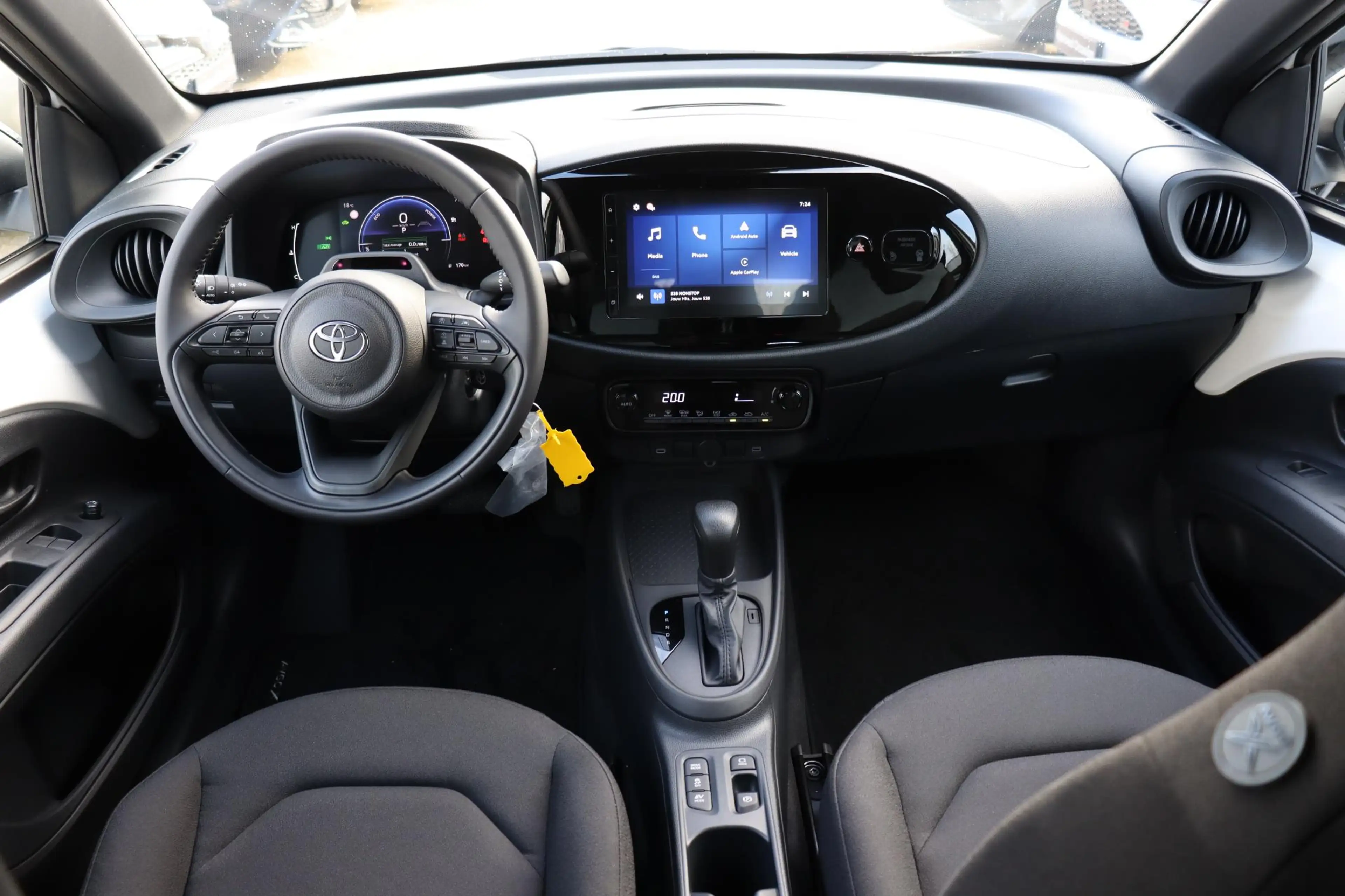 Toyota Aygo X Hybrid 115 play, Nieuw en snel leverbaar Nieuw en — photo 2