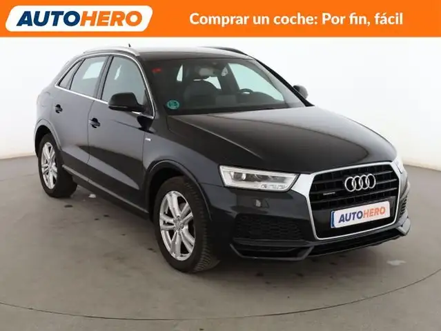 Audi Q3 view 8