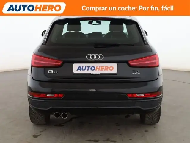 Audi Q3 view 5