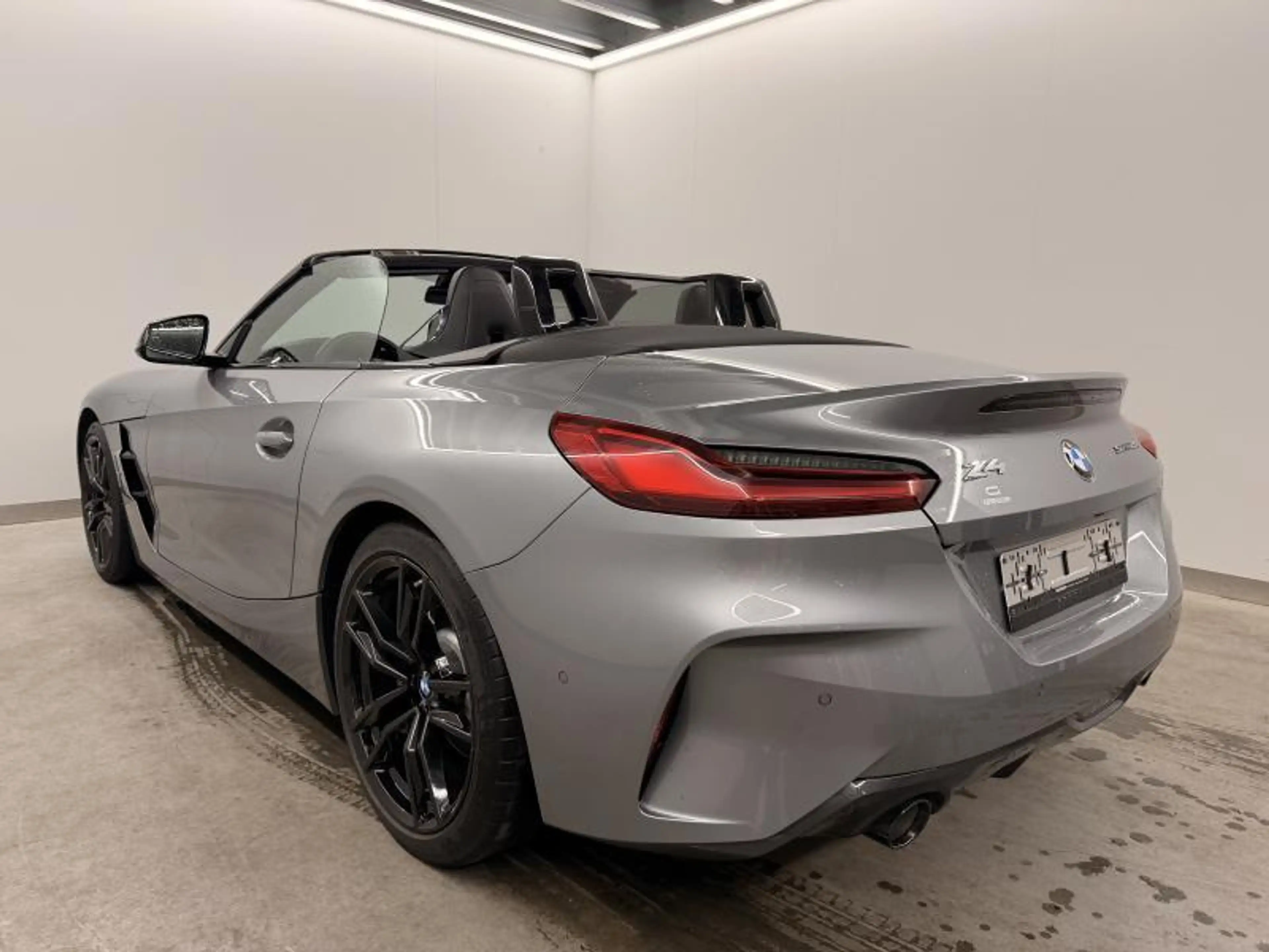 BMW Z4 sDrive 2.0i — photo 7