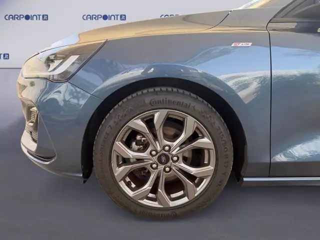 Ford Focus view 14