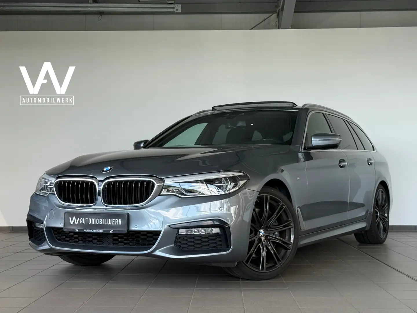 BMW 530 i Touring M Sport |PANO |LED |H&K |MEM |SHAD Blau - 1