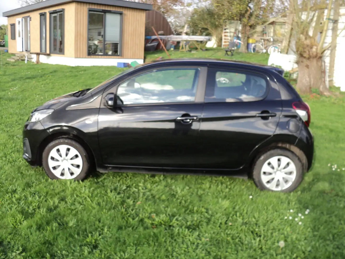 Peugeot 108 108 1.0 e-VTi Active AIRCO/GEEN INRUIL/Nw APK/NAP Černá - 1