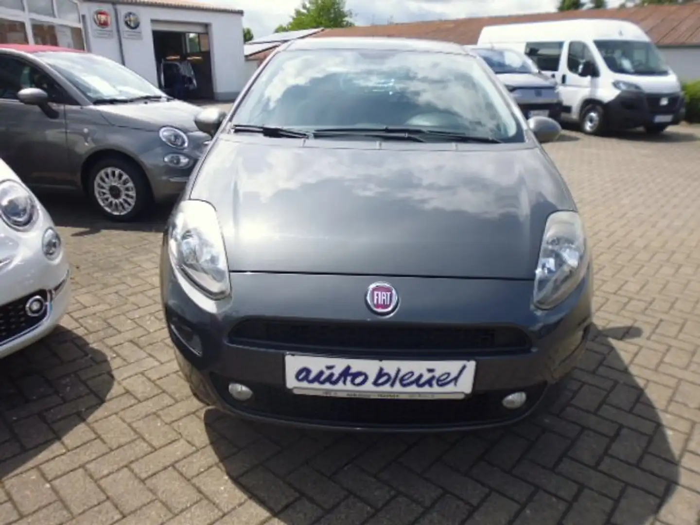 Fiat Punto Evo 1.2 8V Young II Grau - 2