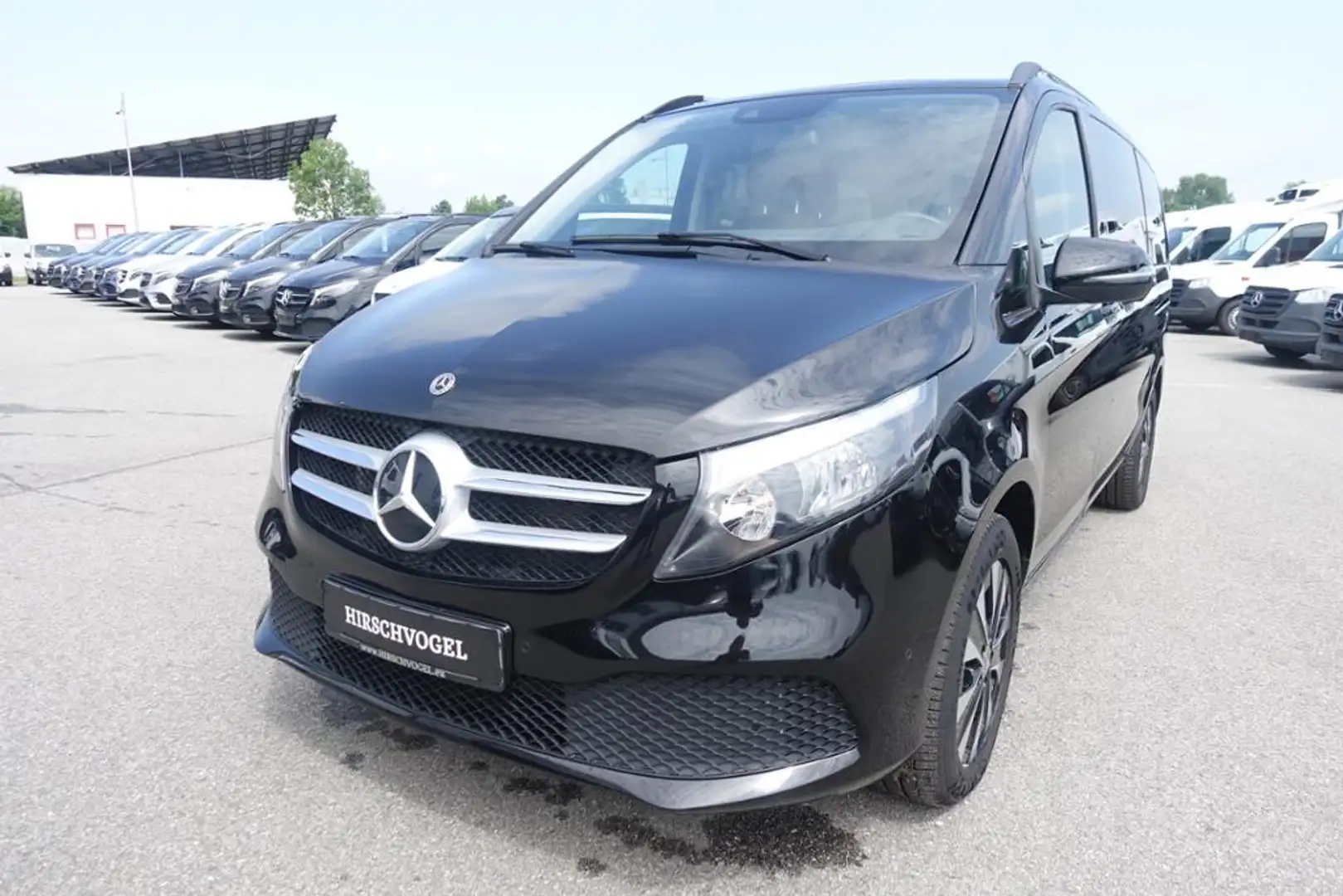 Mercedes-Benz V 300 d EDITION lang Liege-Paket+AHK2,5to Schwarz - 1