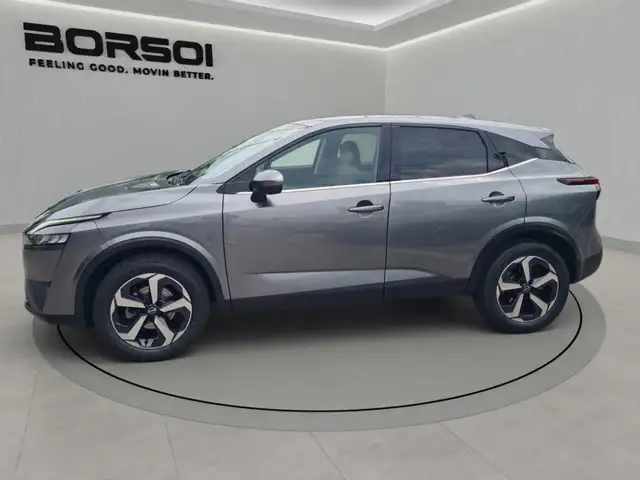 Nissan Qashqai view 2