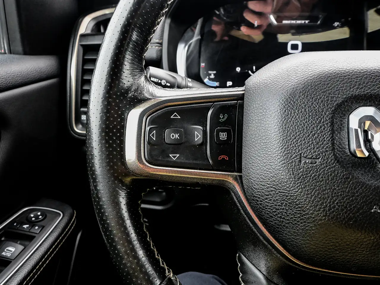 RAM 1500 снимка RAM 1500
