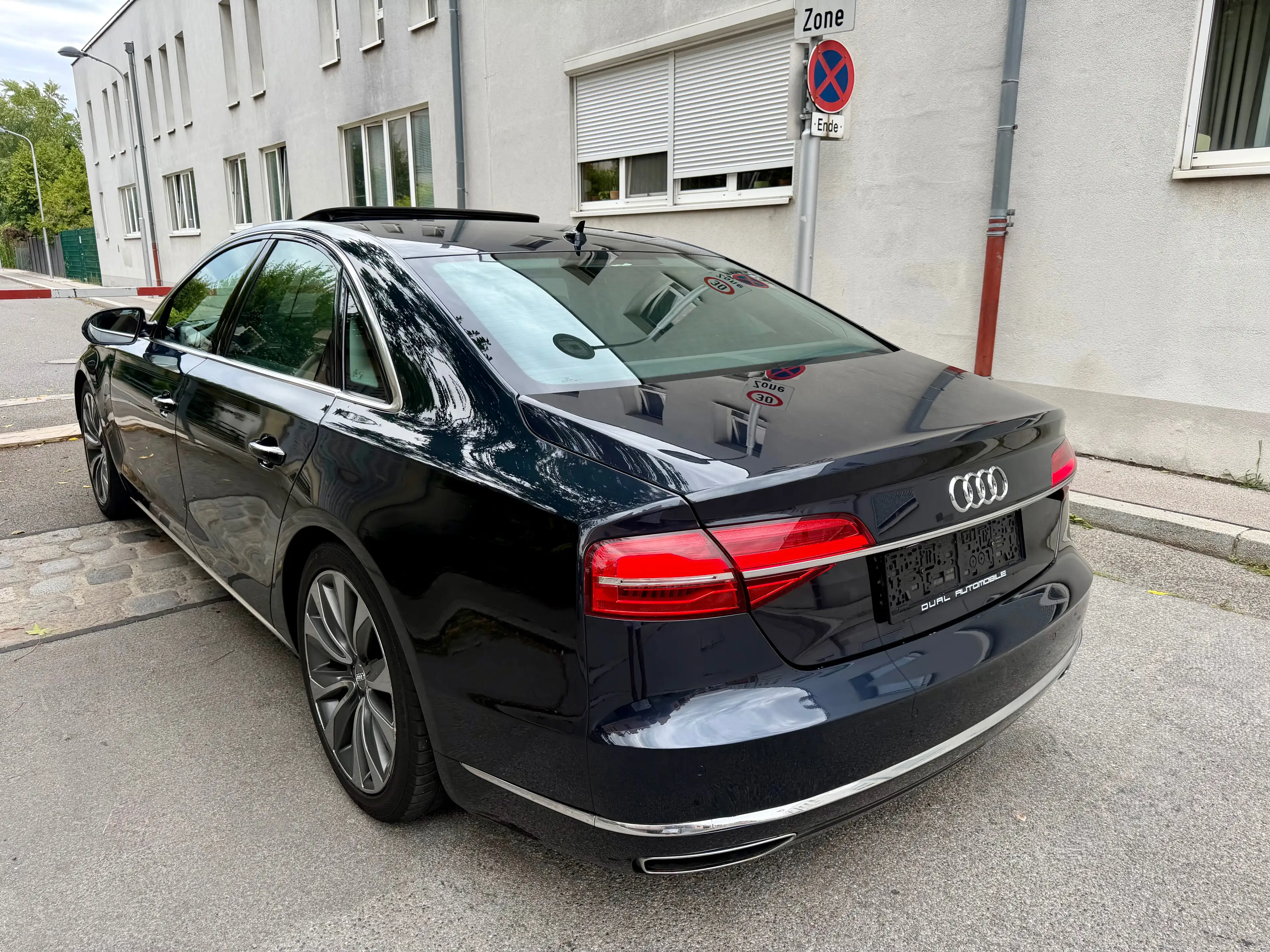 Audi A8 3.0 TDI clean diesel quattro — photo 5