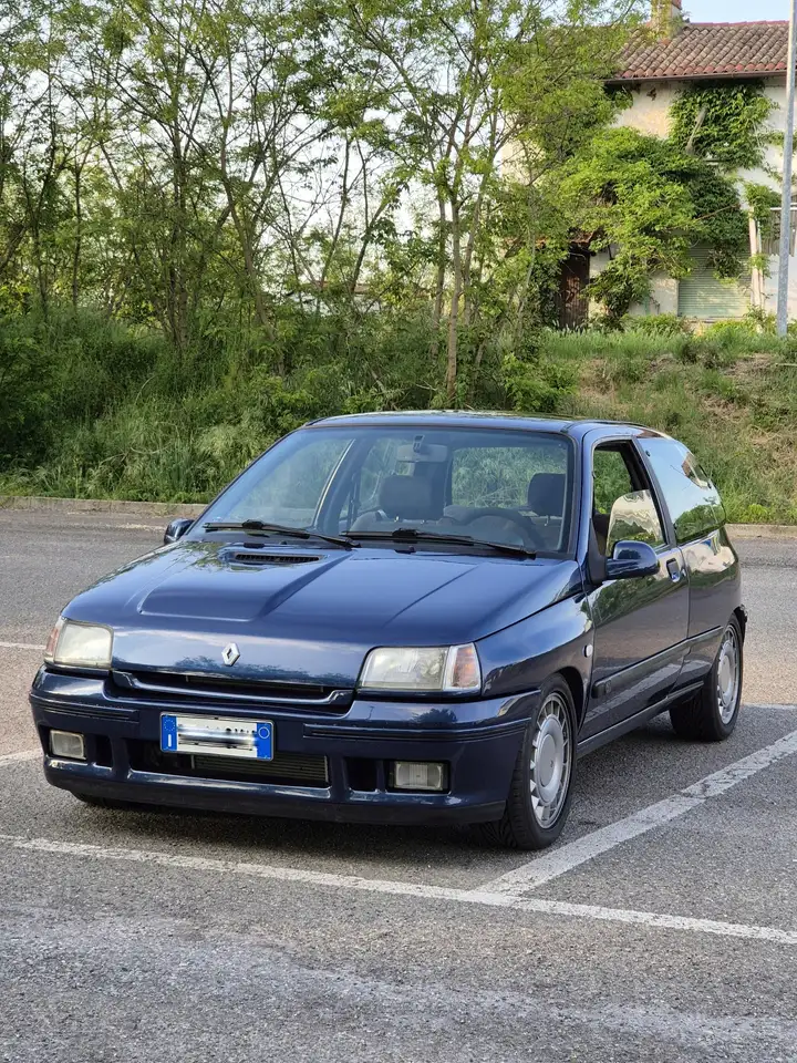 Renault Clio 3p 1.8 16v cat.
