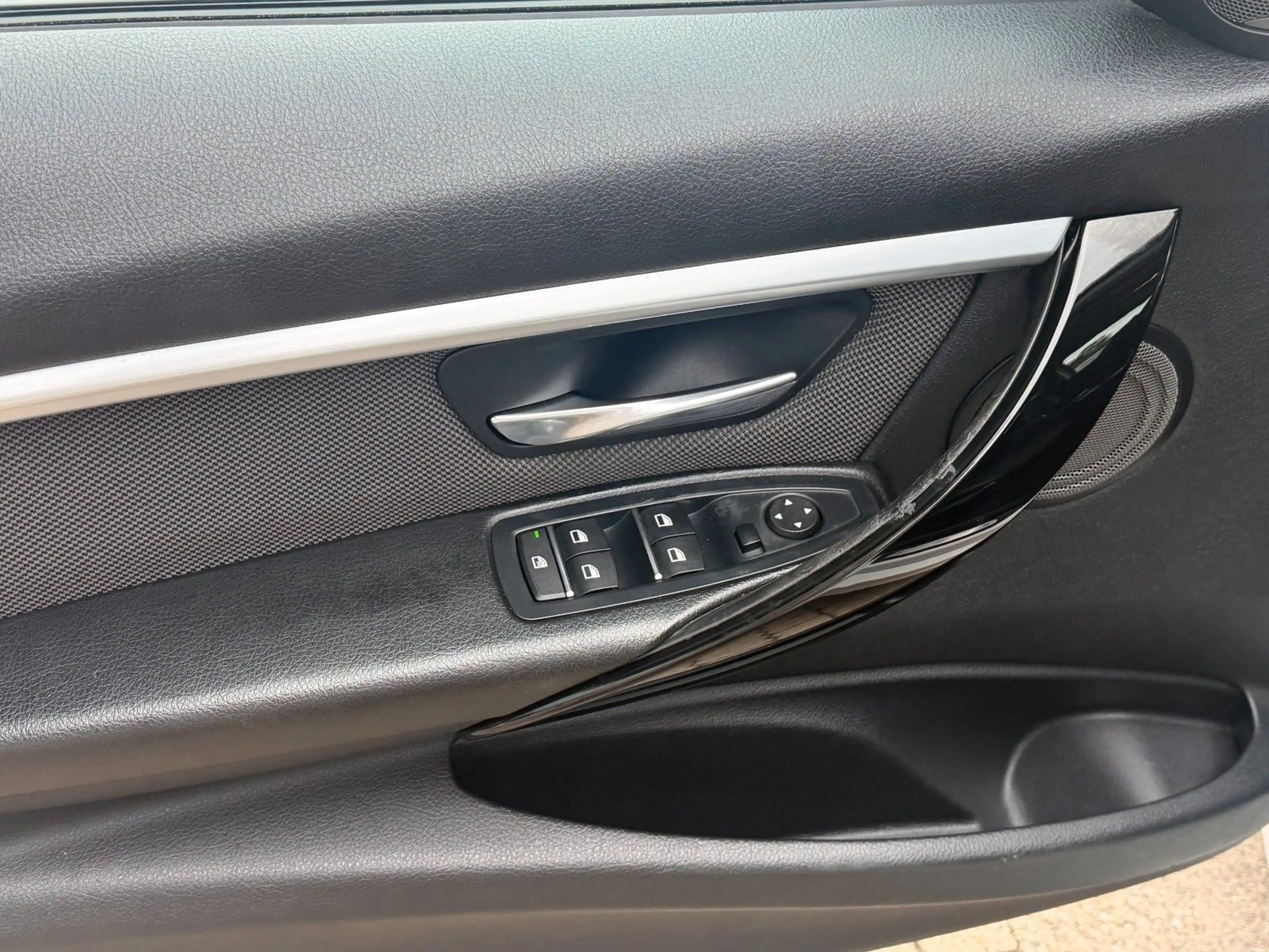 BMW 318 d Aut. Sport Line — photo 10