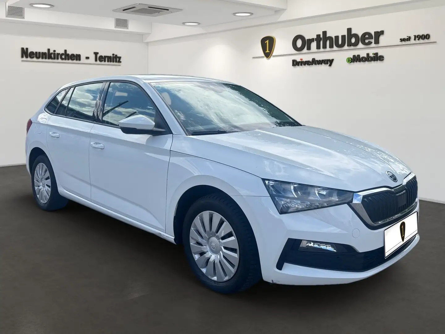 Skoda Scala Ambition TSI Weiß - 2