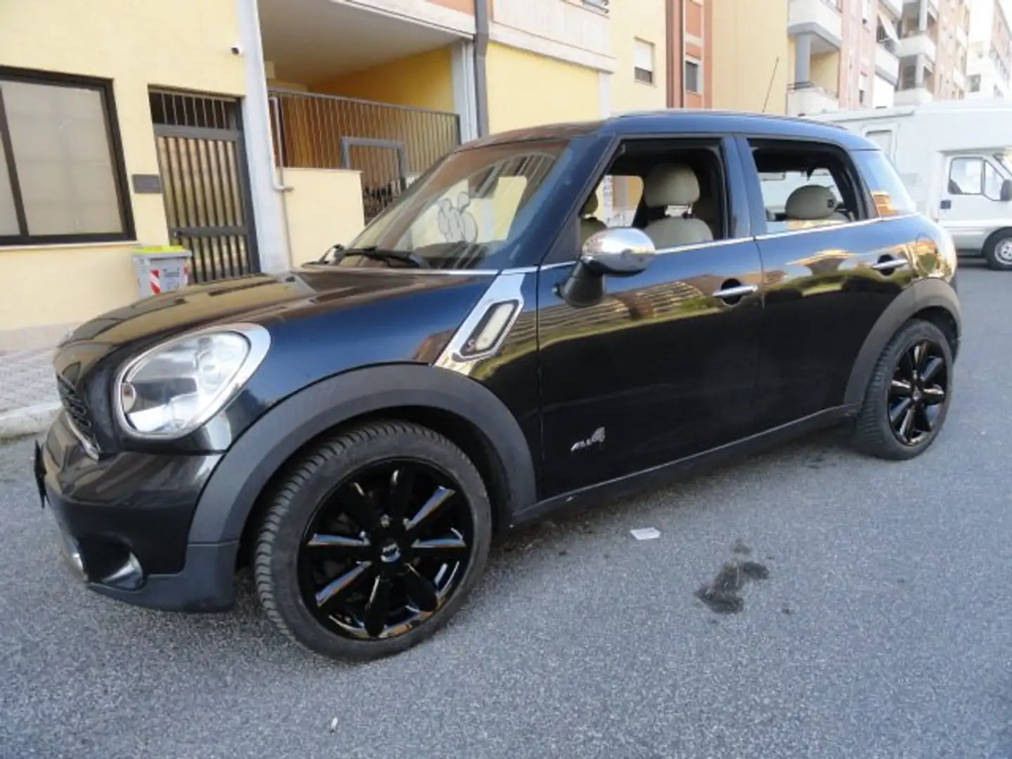 MINI Cooper SD ALL 4 Black - 1