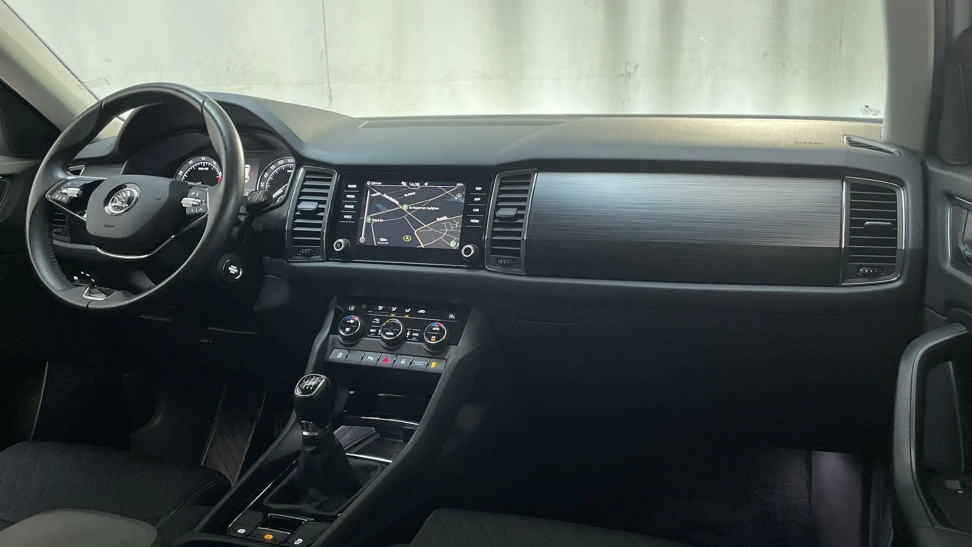 Skoda Kodiaq 1.5 TSI 150pk Business Edition LED Camera Navigati Wit - 2