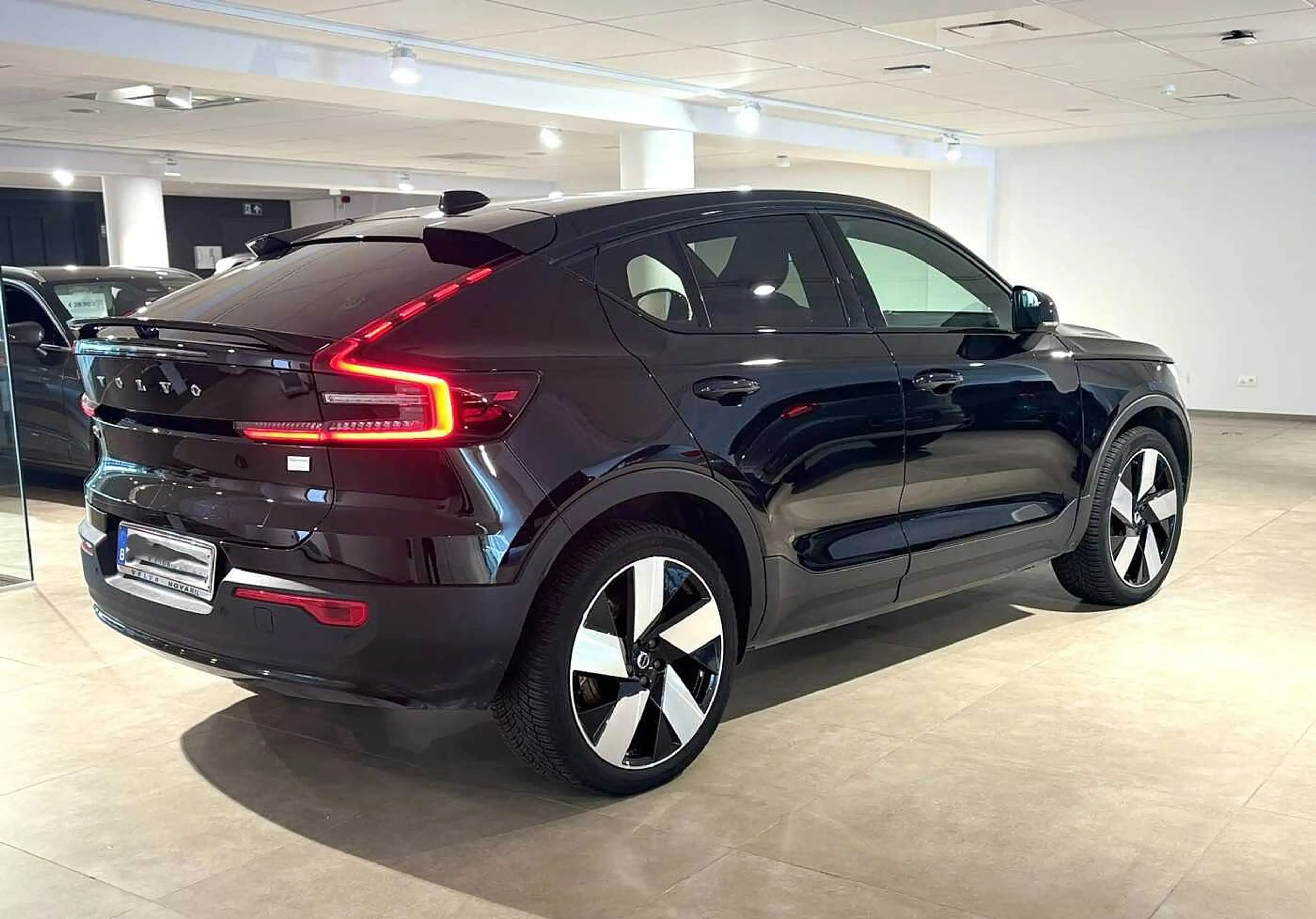 Volvo C40 Plus, Single Motor Extended Range '3 ANS DE GARANT — photo 4