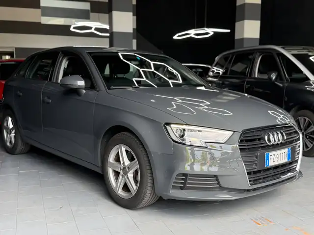 Audi A3 view 4