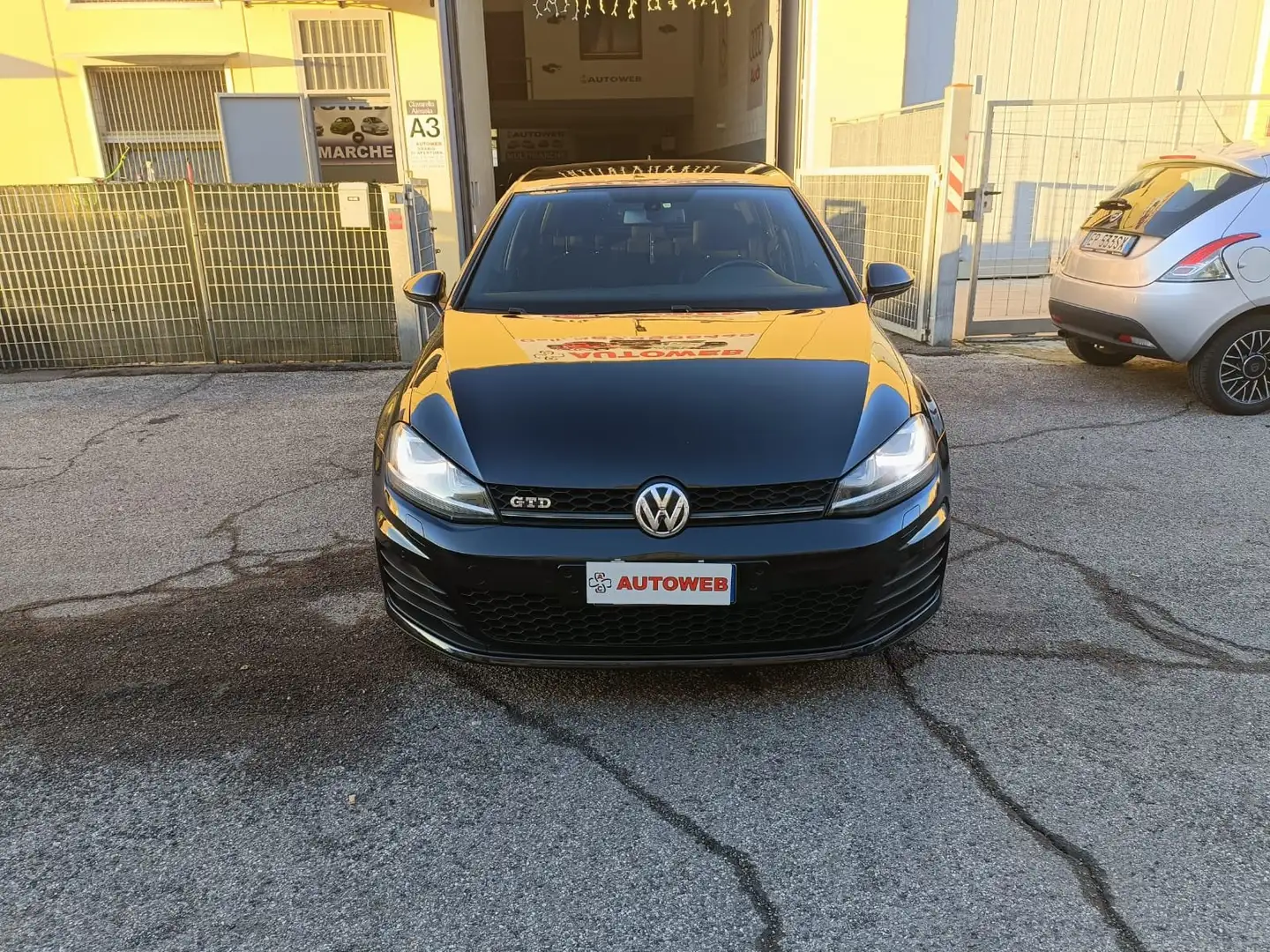 Volkswagen Golf 5p 2.0 tdi 184CV Gtd dsg Noir - 1