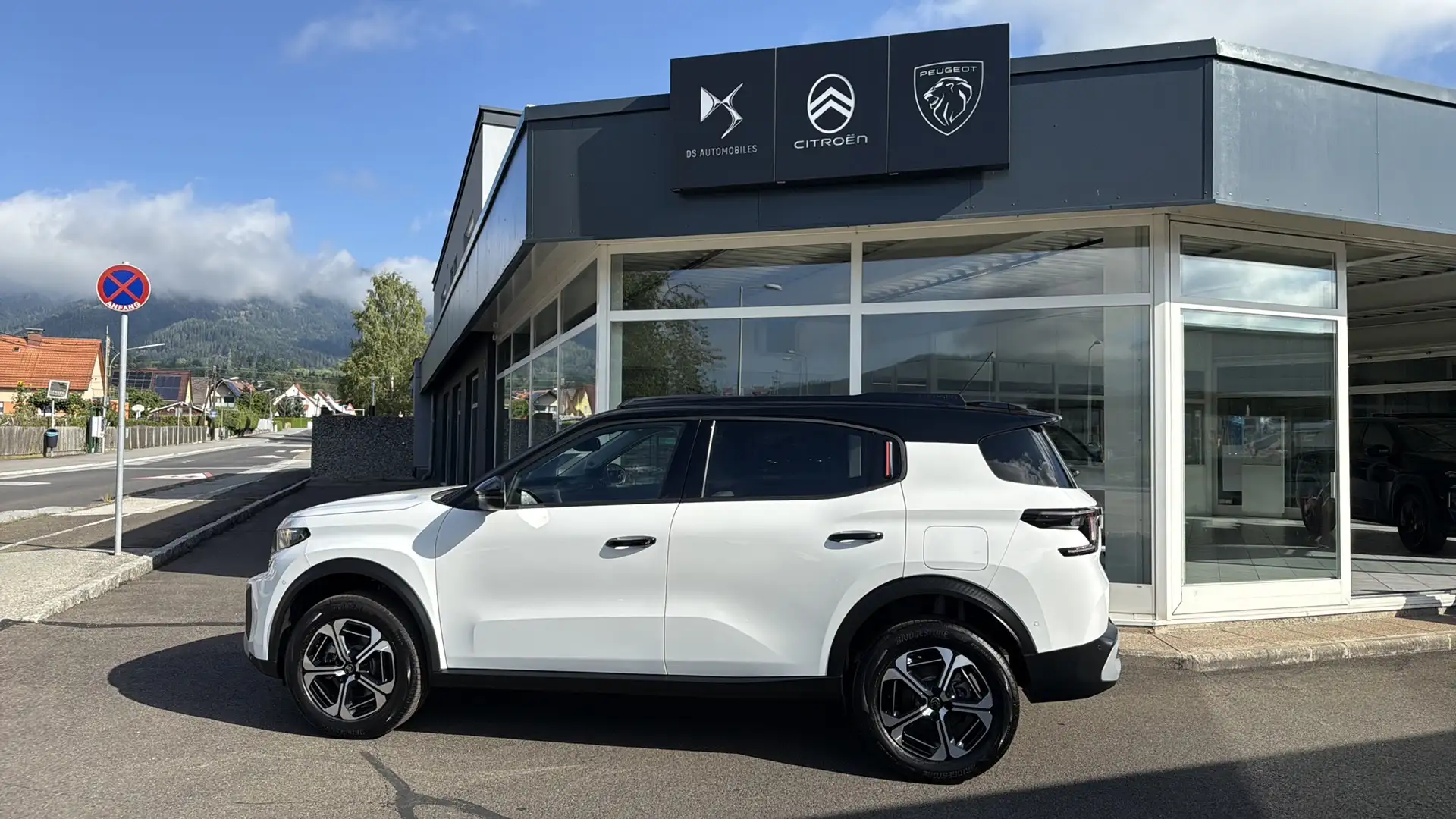 Citroen C3 Aircross Hybrid 145 MAX Weiß - 1
