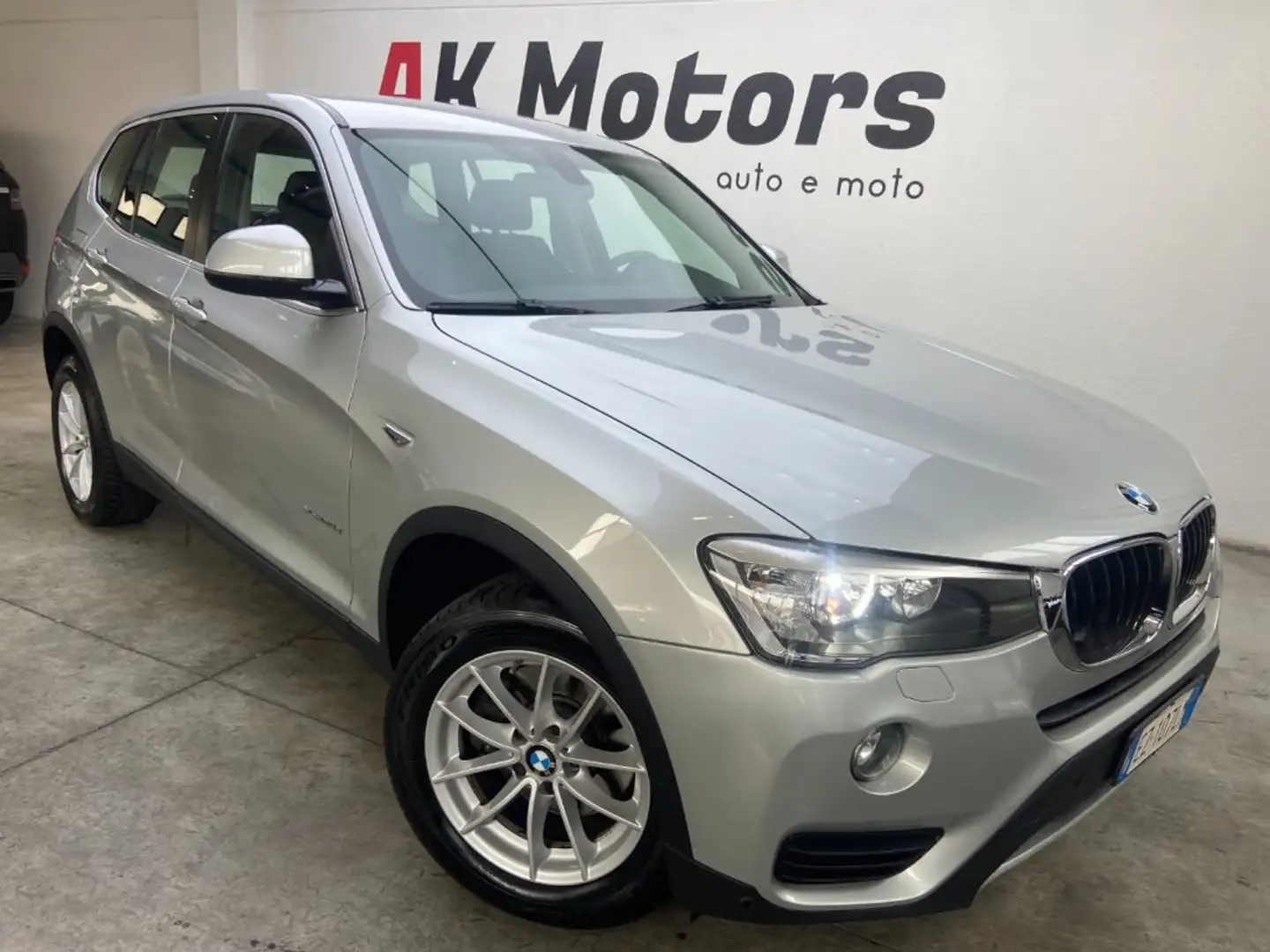 BMW X3 xDrive20d Business aut. Argento - 1