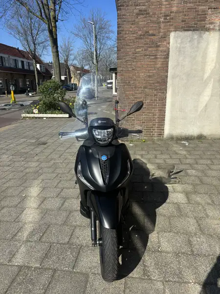 Piaggio Beverly 400 - foto 8