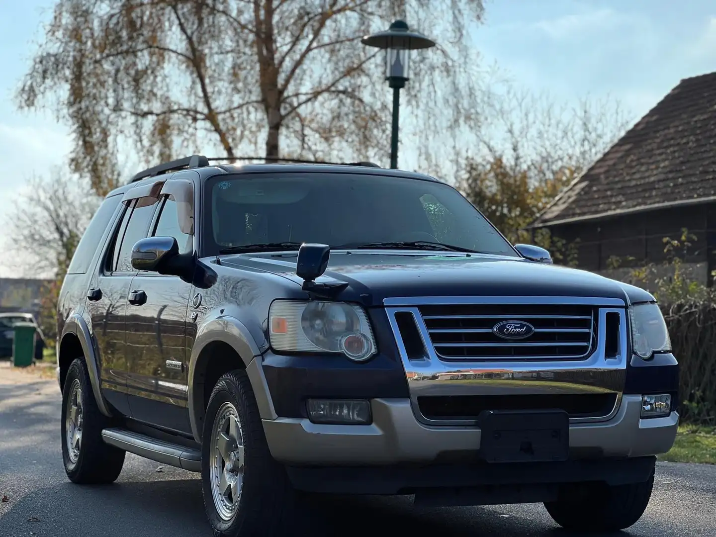 Ford Explorer Explorer 4,6 V8"AUTOMATIK"LEDER"KLIMA"SCHIEBEDACH" Blau - 1