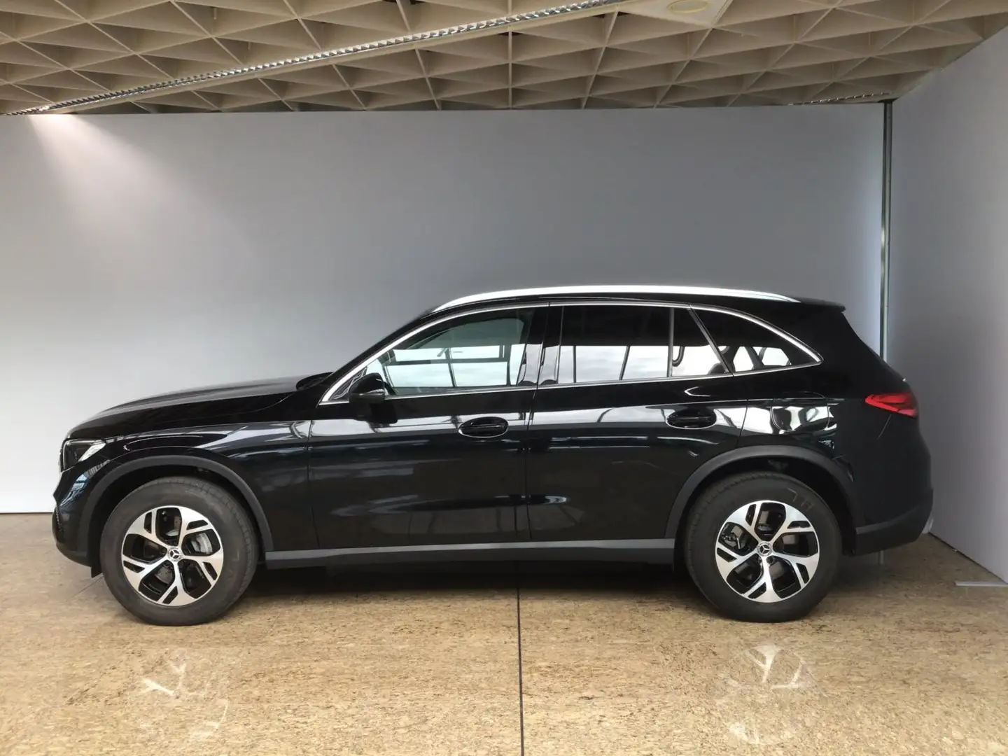 Mercedes-Benz GLC 300 GLC 300 e 4M AVANTGARDE Advanced Plus/Fahrass Navi Schwarz - 2