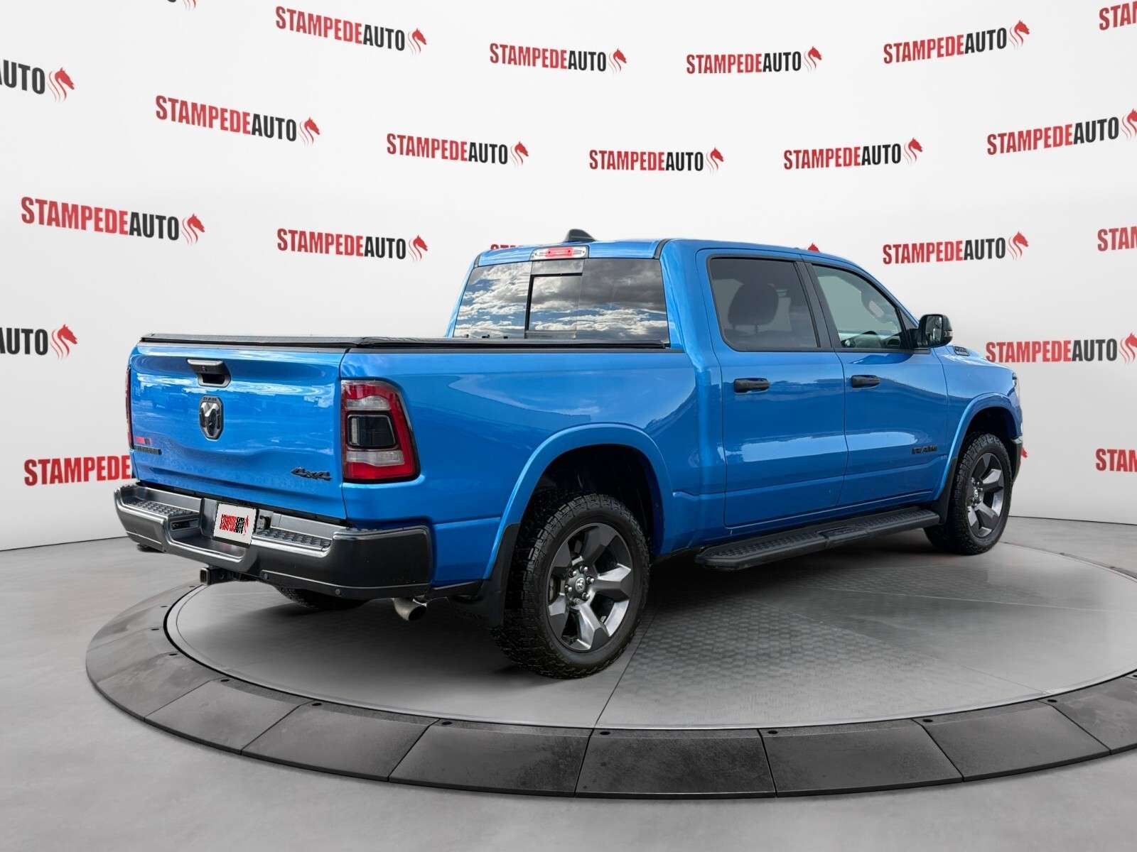 2023 RAM 1500 Big Horn | E-TORQUE | 4X4 | HEATED LEATHER SEATS | — снимка 1