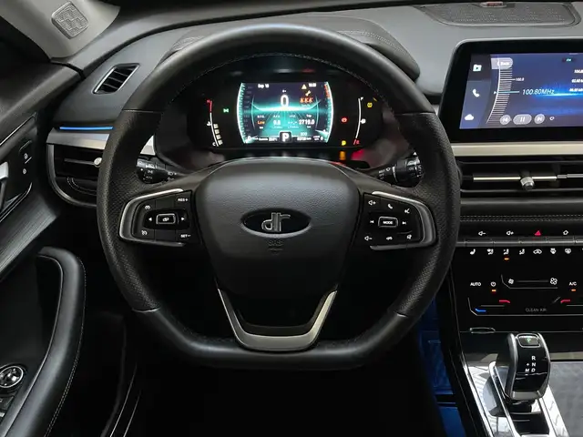 DR Automobiles DR6 view 10