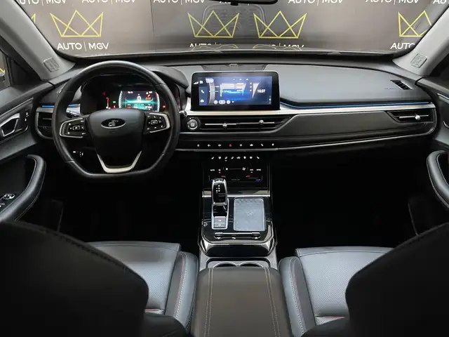 DR Automobiles DR6 view 9