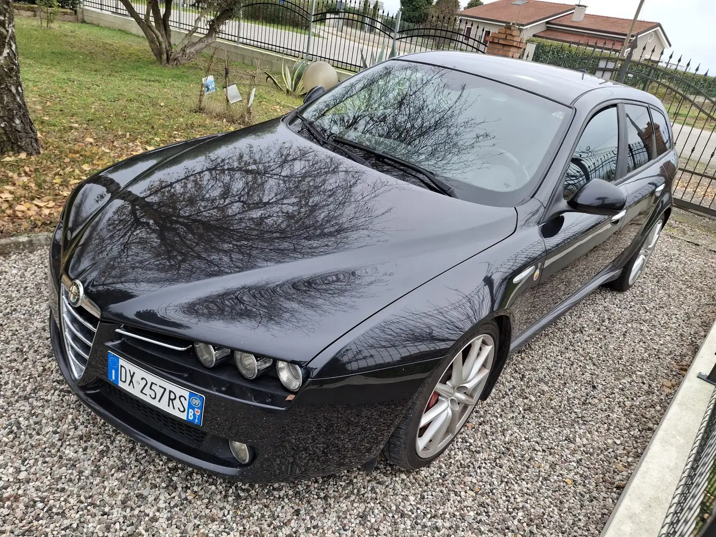 Alfa Romeo 159 SW 2.0 jtdm Distinctive TI pack 170cv Nero - 2