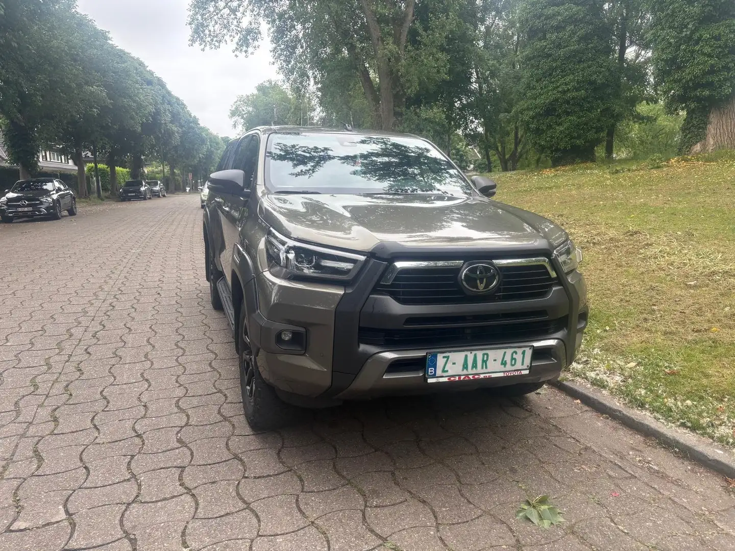 Toyota Hilux Hilux 2.8 D-4D 4WD Invincible Groen - 1